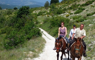  Durch die Täler reiten 